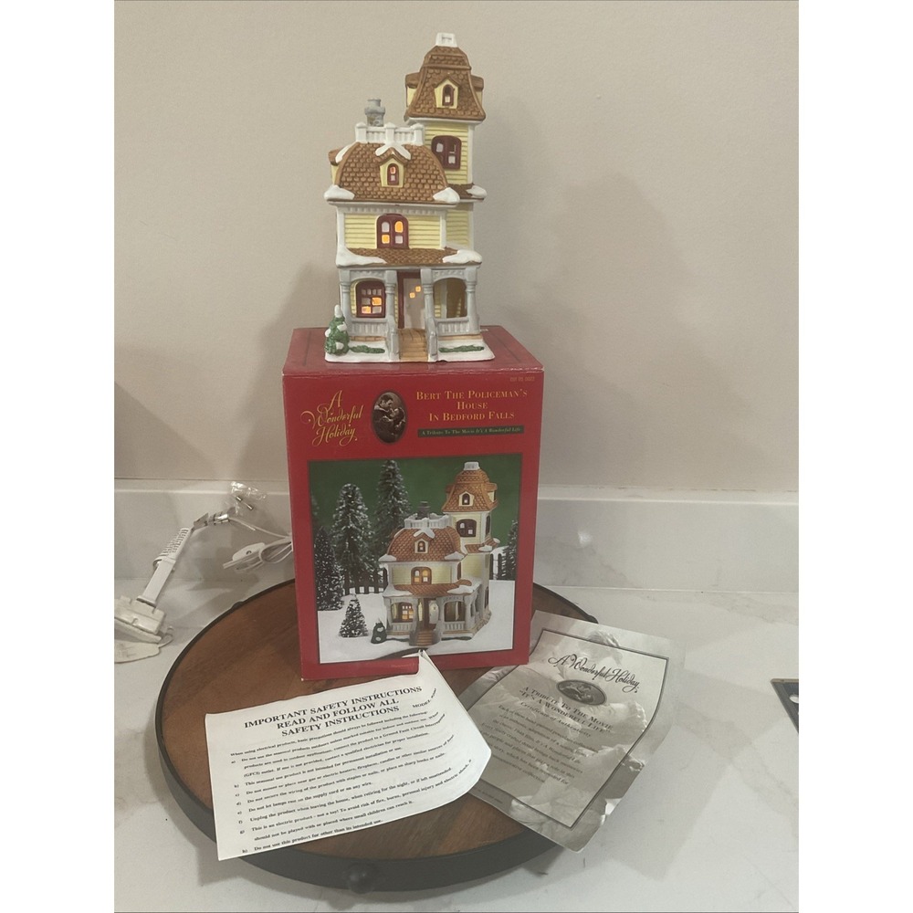 It's A Wonderful Life Bert Policeman's House In Bedford Falls Ceramic 1997 New